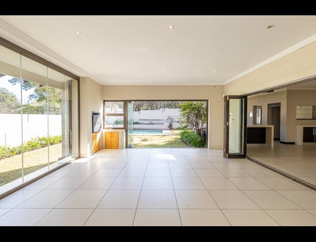 4 BEDROOM HOUSE FOR SALE IN BRYANSTON